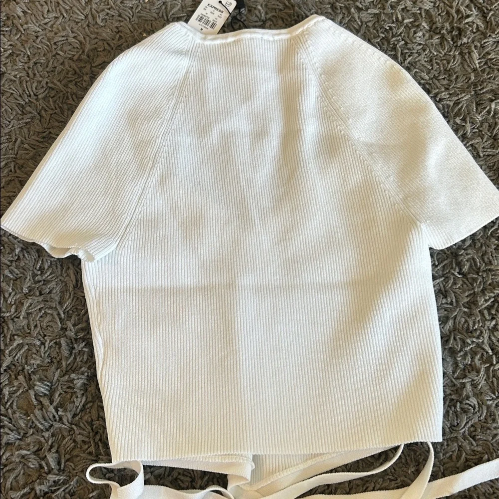NWT Express White Ribbed Tie Around Crop Top Size Medium - Picture 9 of 9